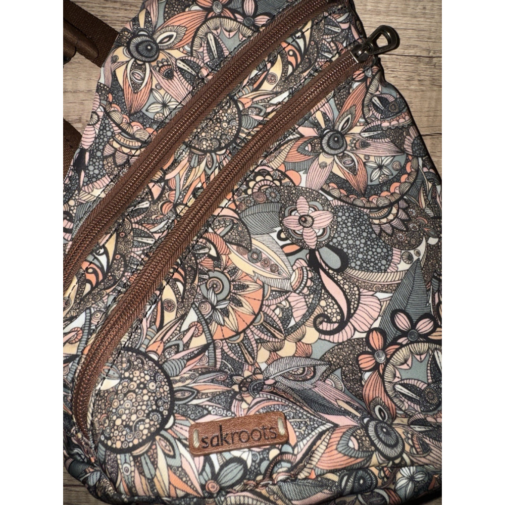 Sakroots Sling Backpack Crossbody Bag Floral Boho Print Convertible Travel Pack - Picture 2 of 10